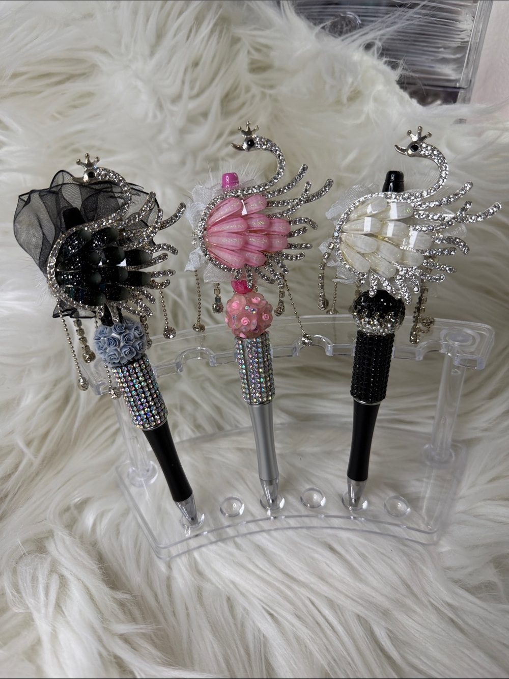 Elegant Crystal Swan Ballpoint Pen - Pink Black White